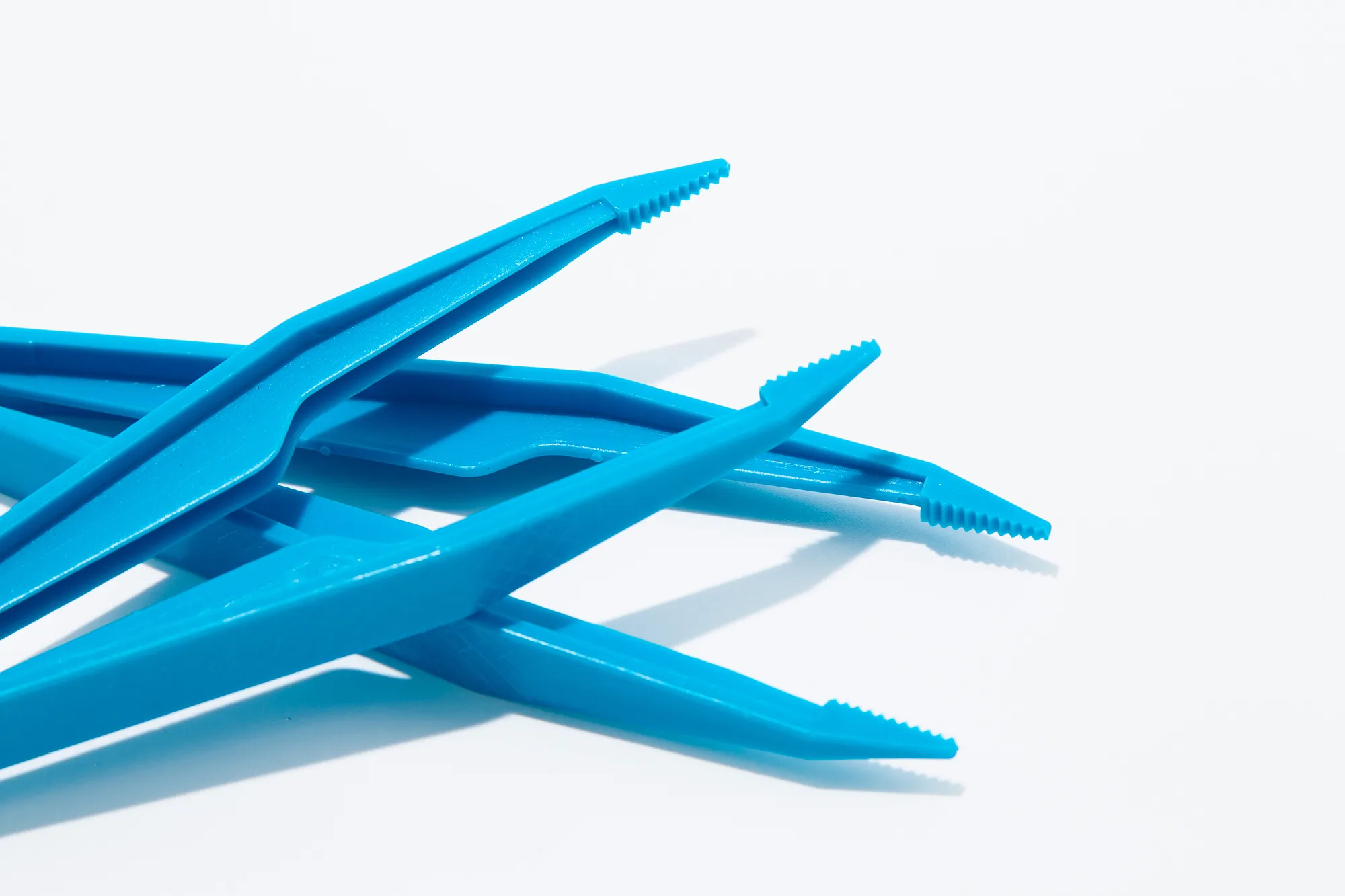 Blue Plastic Tweezers, Fine Tip