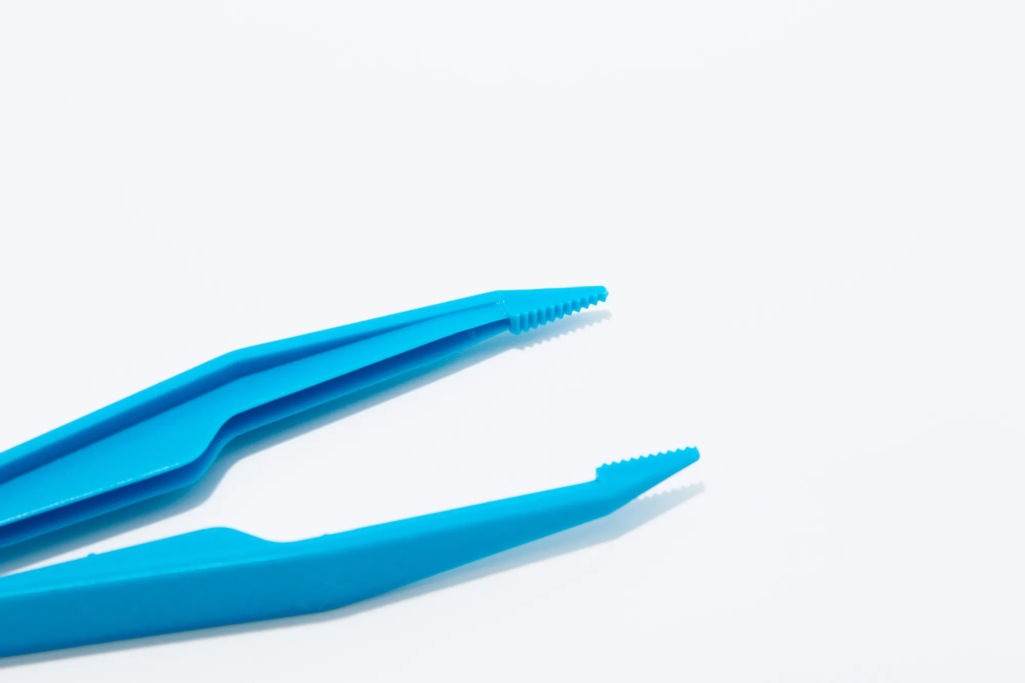 Blue Plastic Tweezers, Fine Tip