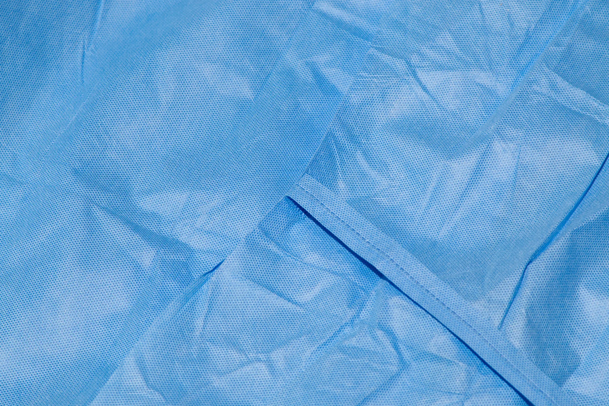 Surgeon Gown 60gsm AAMI Level 2 (125 x 155cm)