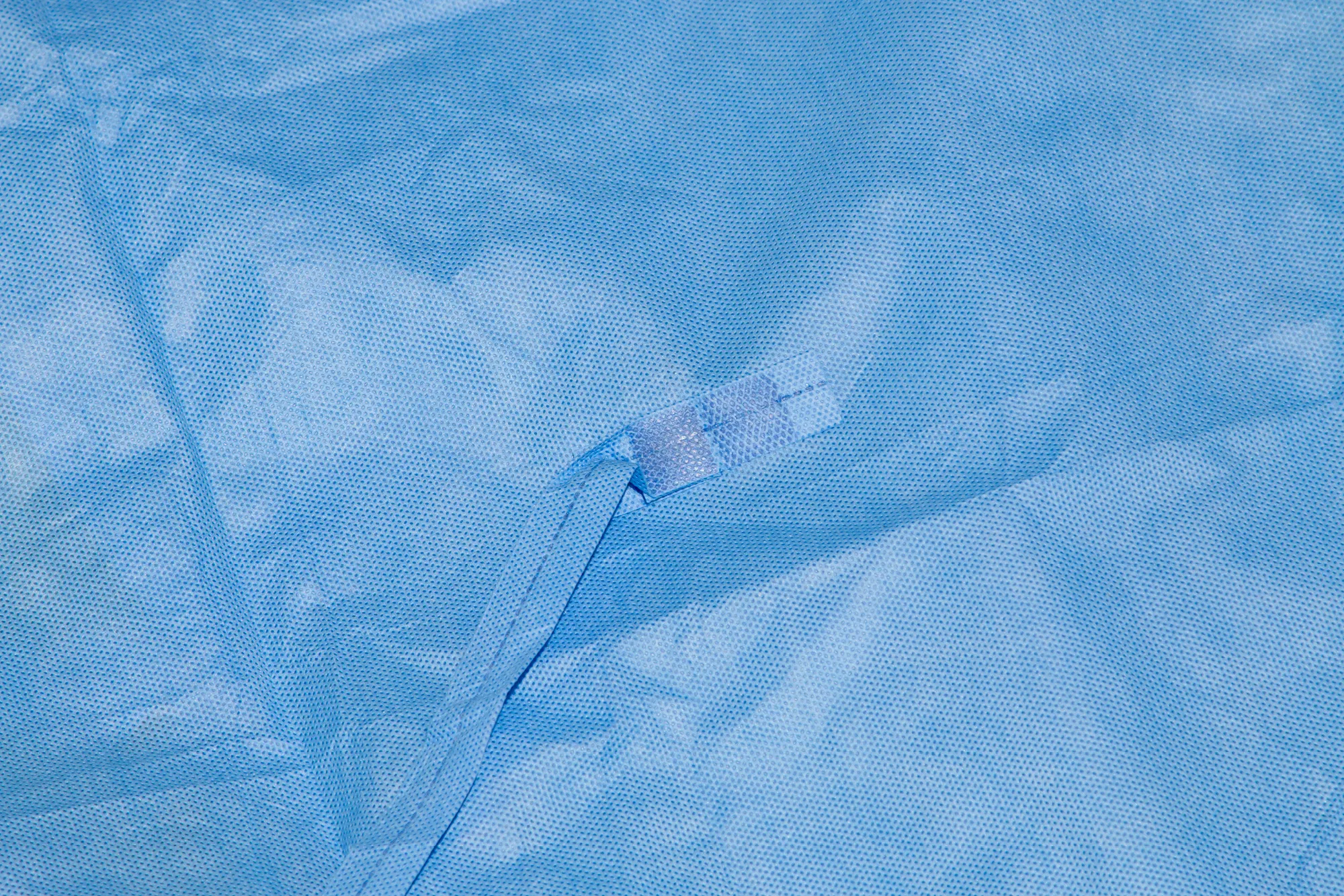 Surgeon Gown 60gsm AAMI Level 2 (125 x 155cm)