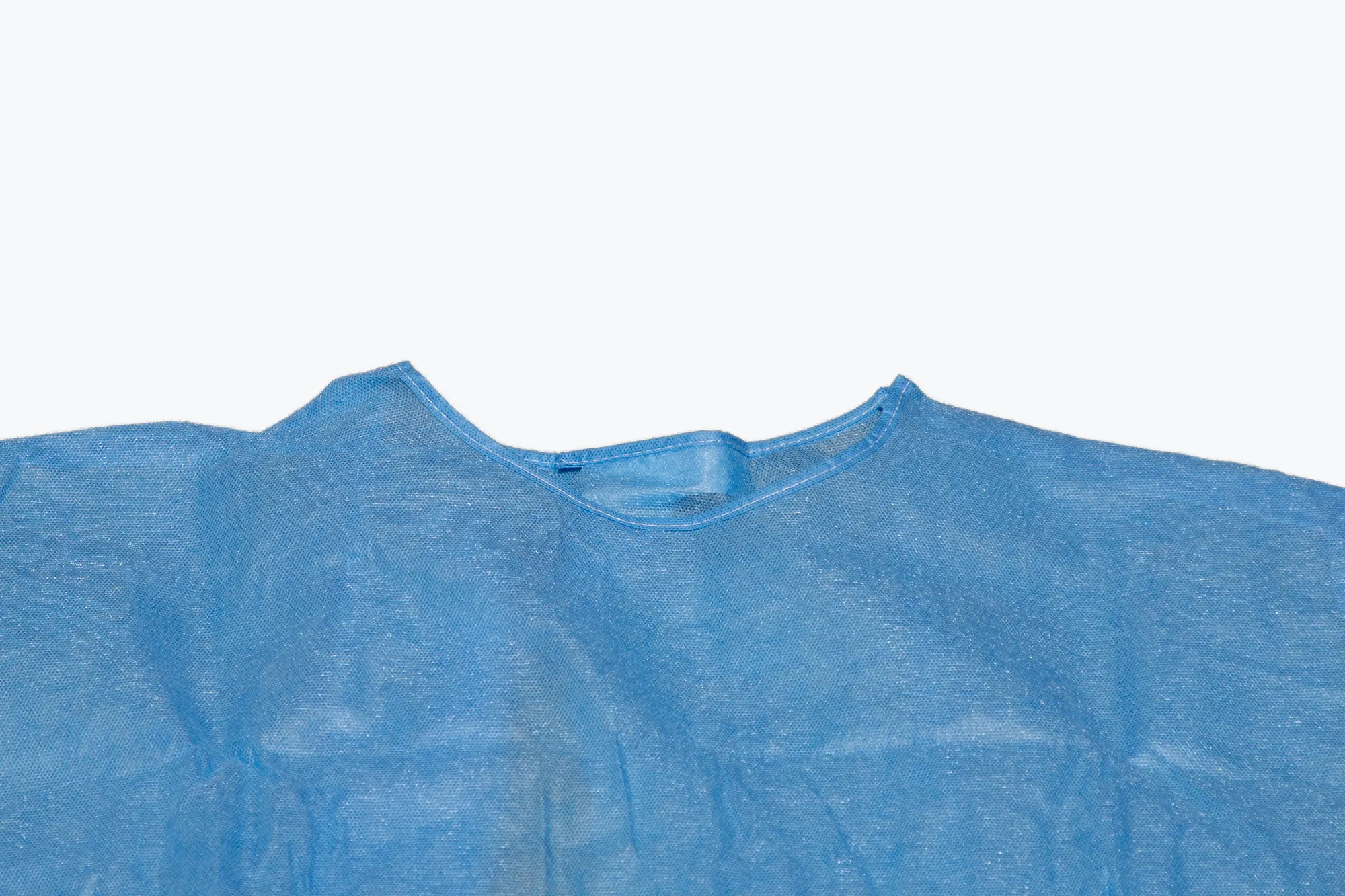 Nurse/Patient Gown 45gsm AAMI Level 1 (115 x 144cm)