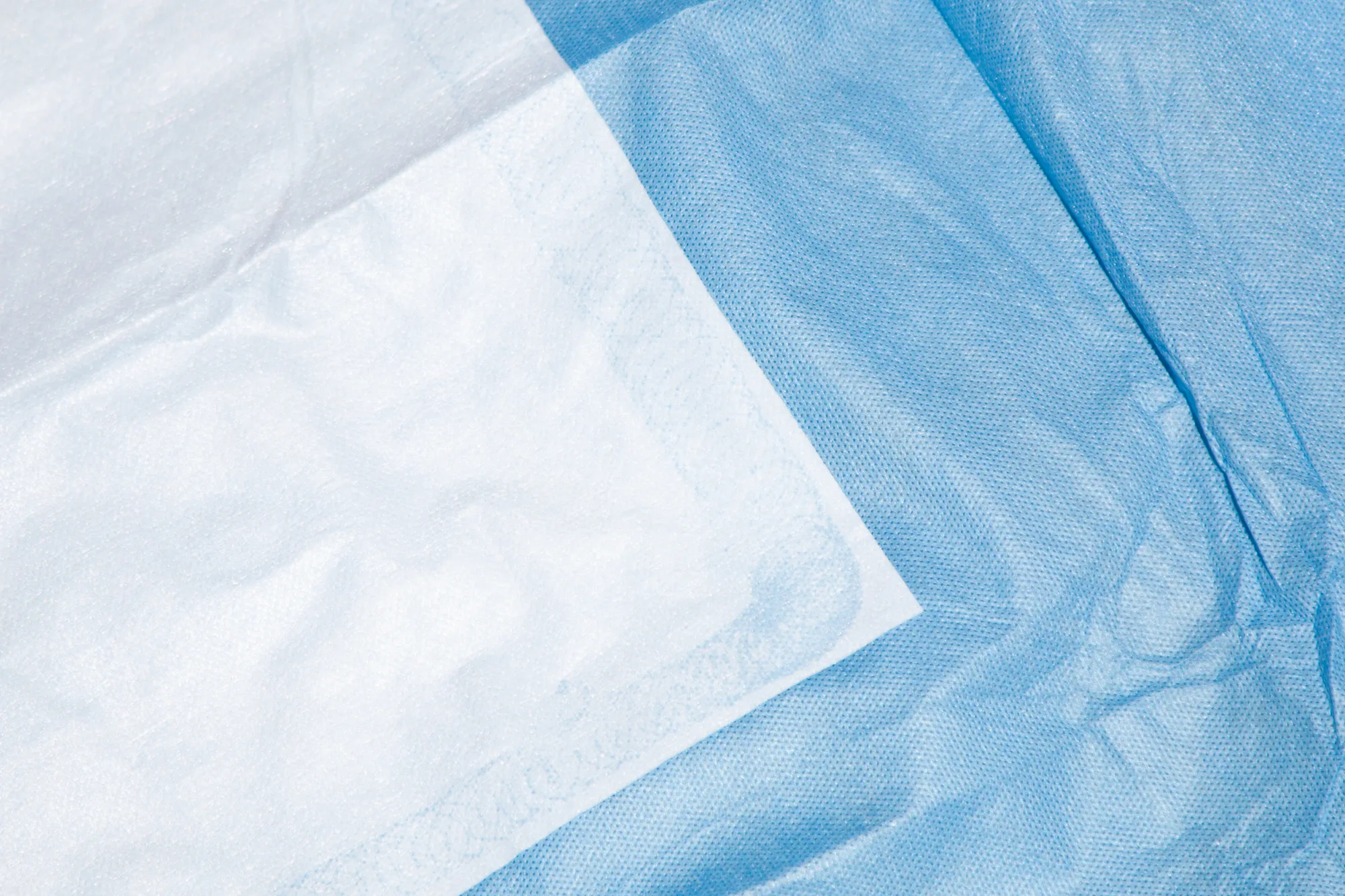 Reinforced Surgeon Gown 45gsm AAMI Level 1 (130 x 150cm)