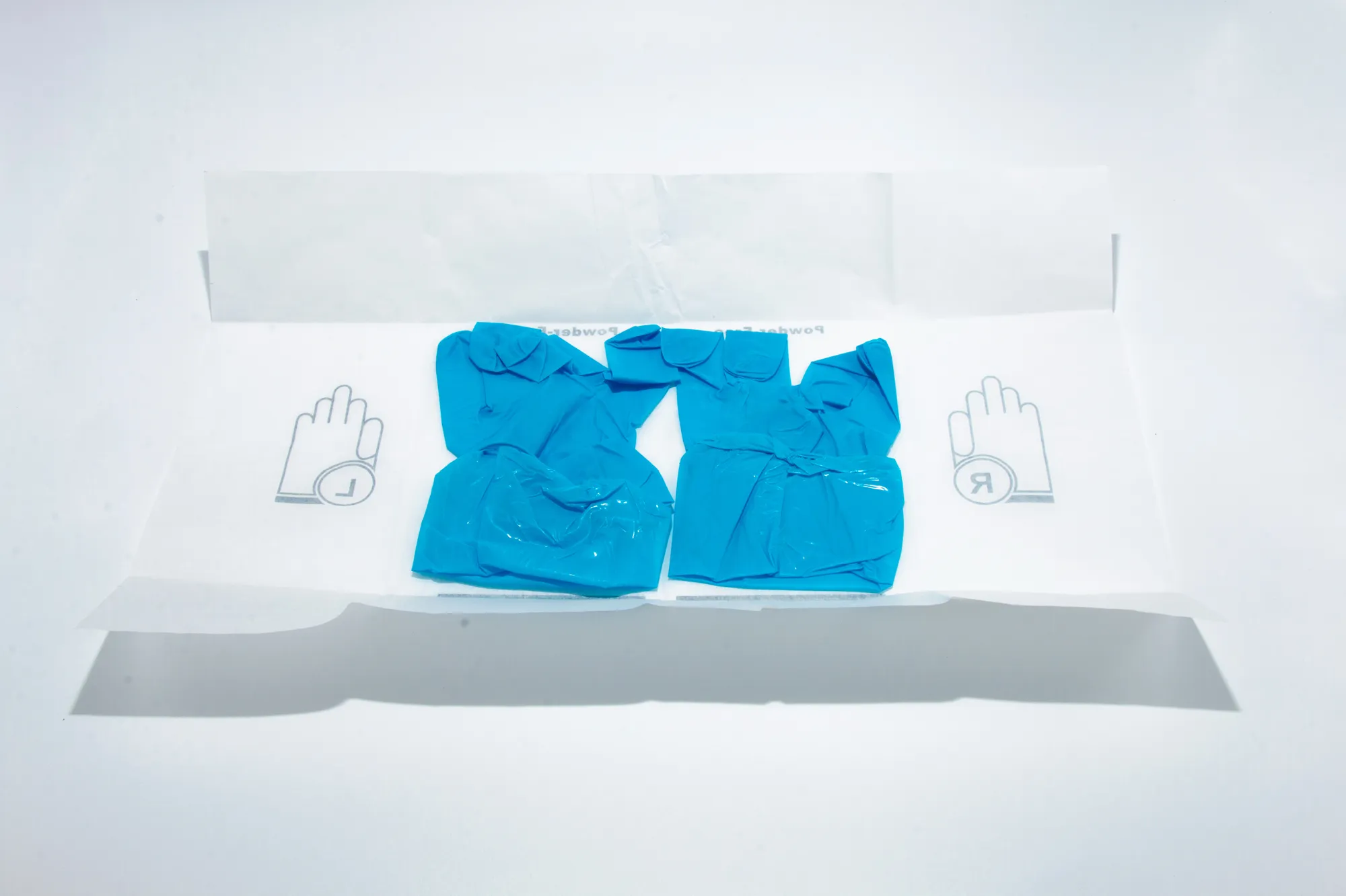 Pair of Nitrile Surgical Gloves Medium (8-9)