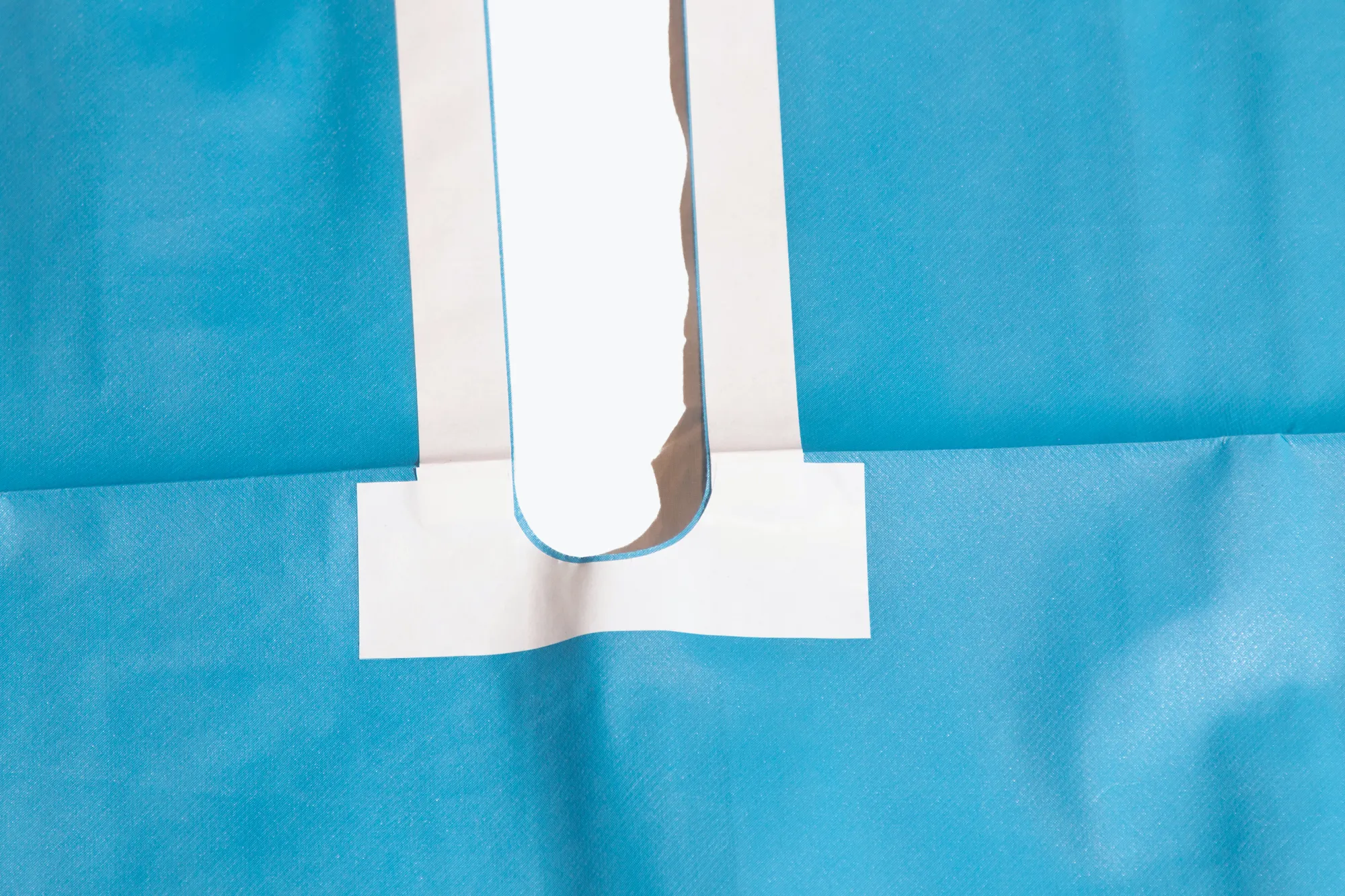 Patient Drape (180 x 270cm) with Adhesive U-split (5.5 x 60cm) + Tube Holders