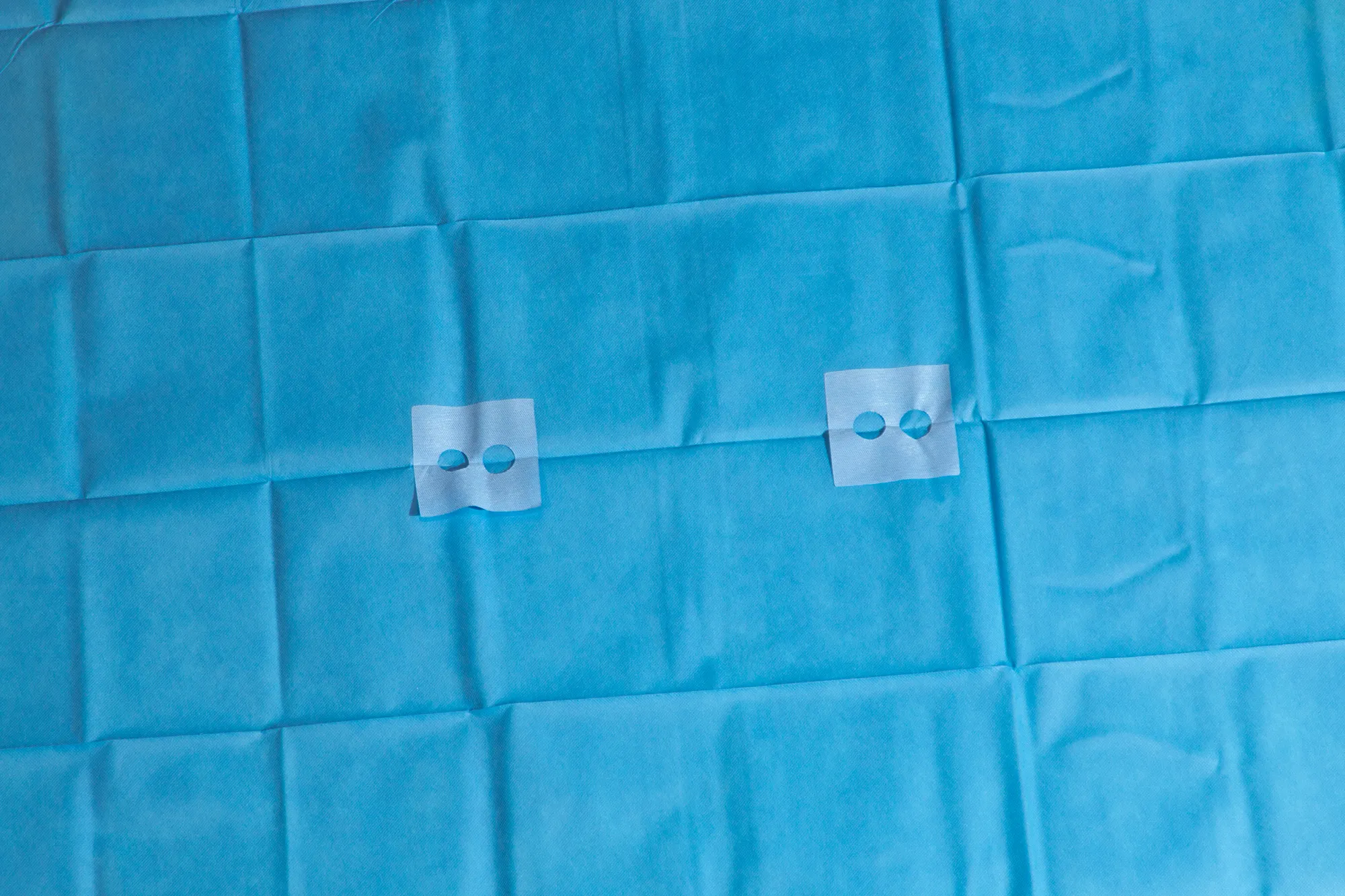 Patient Drape (180 x 270cm) with Adhesive U-split (5.5 x 60cm) + Tube Holders